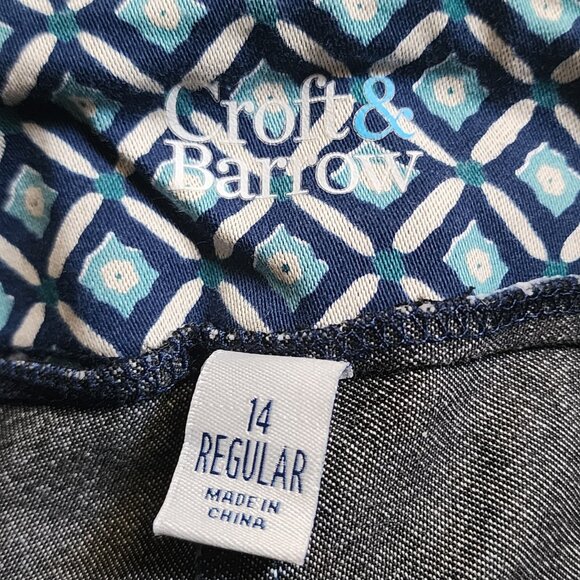 Croft & Barrow Pants Womens Size 14 Blue Geometric The Effortless Stretch Capri - Picture 3 of 7